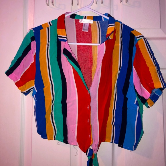 Short sleeve colourful stripped tie-up tee. - Picture 1 of 3